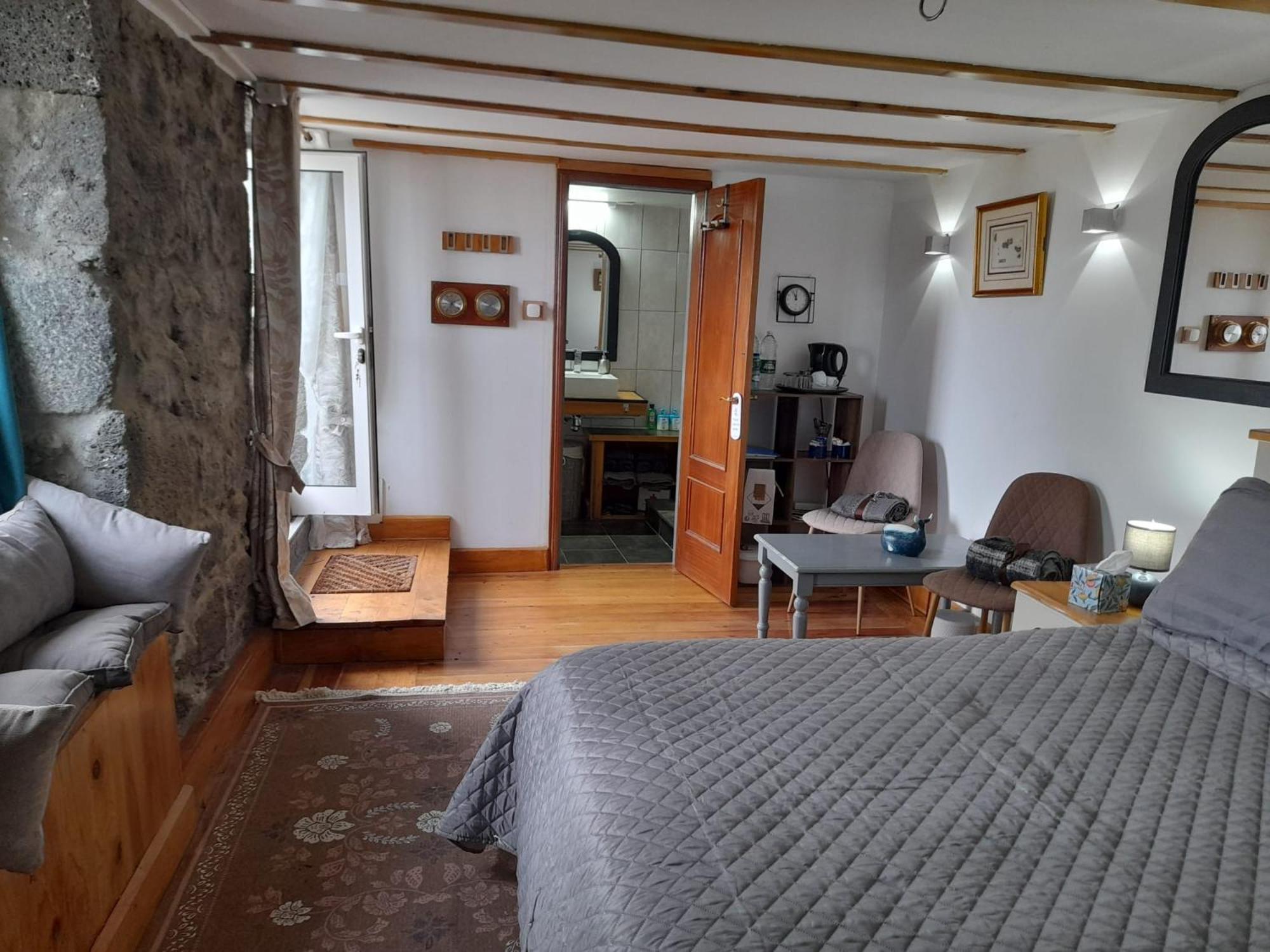 Lost In Thyme Homestay Lajes do Pico